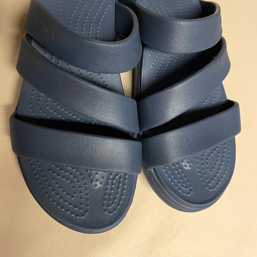 Crocs Women’s Monterey Blue Strappy Slide Sandals, Size 11